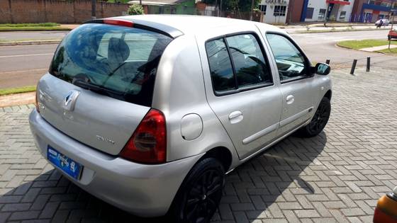 RENAULT CLIO 1.0 16V FLEX 4P MANUAL